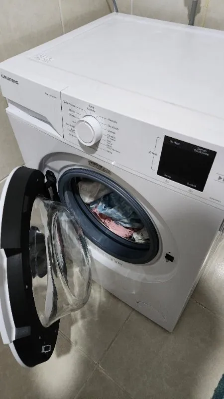 Grundig GNWM 91613 RS 9 kg 1000 Devir Çamaşır Makinesi Beyaz Renk Enerji Sınıfı A