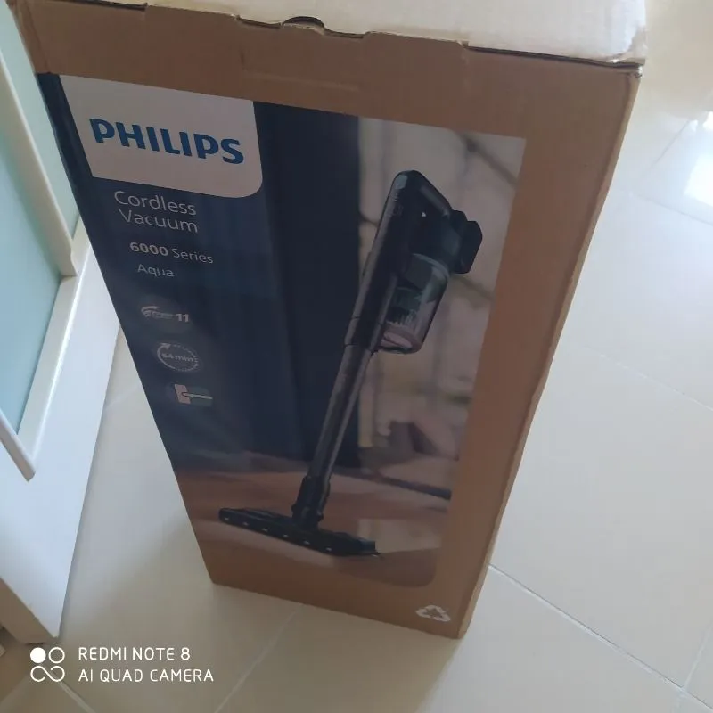 Philips 6000 Serisi Kablosuz Dikey Süpürge, PowerCyclone 11, Aqua Modül ile Kolay Mop, TriActive LED Başlık, 64 Dakika Kullanım, XC6553/01