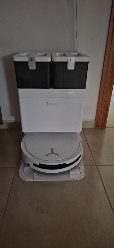 Ecovacs Akıllı Robot Süpürge ve Çöp İstasyonu, 25.000Pa Emiş Gücü, 81mm Ultra İnce Tasarım, 75°C Sıcak Su ile Mop Yıkama, ZeroTangle 2.0, AIVI 3D 3.0, YIKO-GPT Akıllı Temizlik, Beyaz
