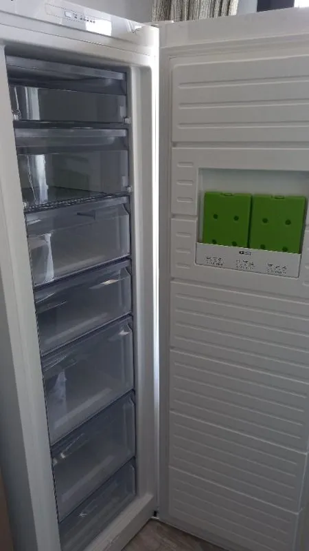 Profilo DF1136WEVV E Enerji Sınıfı 249 Lt Derin Dondurucu