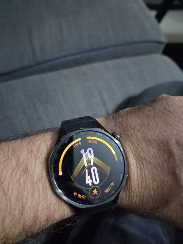 Huawei Watch GT 7 Pro 46 mm Akıllı Saat – Siyah, Titanyum Kasa, iOS me Android Uyumlu, EKG, Nano Seramik Bezel, 21 Güne Varan Pil Ömrü
