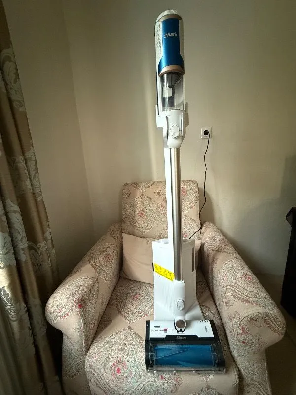 Shark Clean & Empty Auto-Empty Sistemli Şarjlı Dikey Süpürge 1,3 L