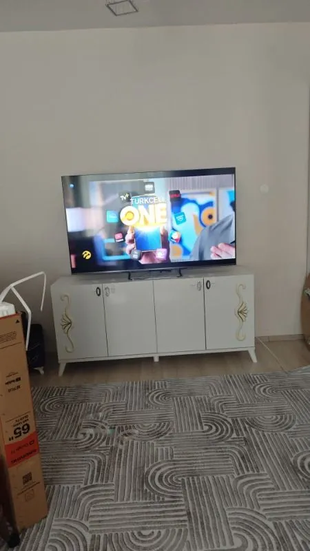 Grundig 65” GQ 850A 65” 165 Ekran Uydu Alıcılı 4K Ultra HD Smart QLED TV LED Teknolojisi ile Gelişmiş Görüntü Deneyimi