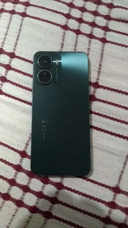 Vivo Y16