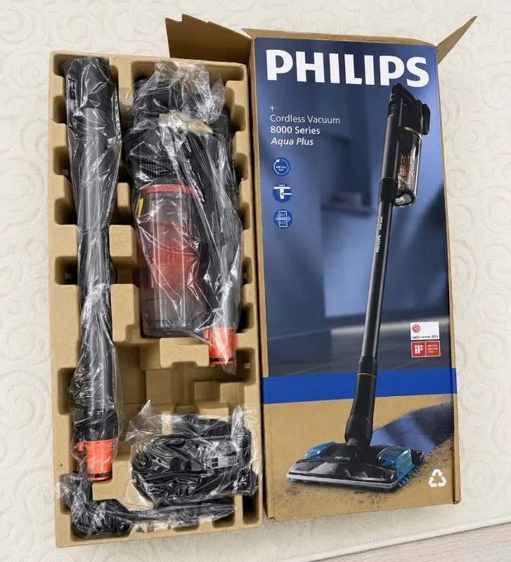Philips 8000 Serisi Aqua Plus Kablosuz Dik Süpürge, 360 Emiş, LED Başlık, 80 dk’ya Kadar Kullanım, XC8153/10
