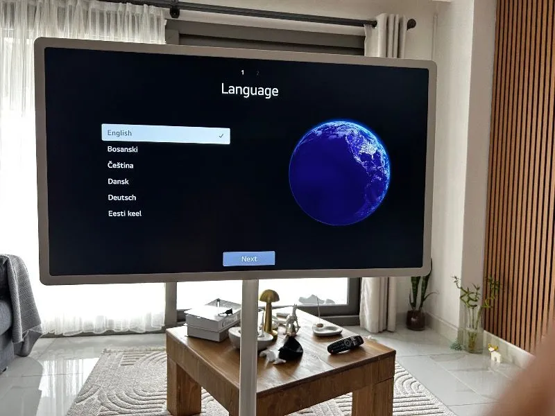 LG StanbyMe 2 27LX6TDGA 27″ 70 Ekran WebOS Smart Dokunmatik Taşınabilir LED TV