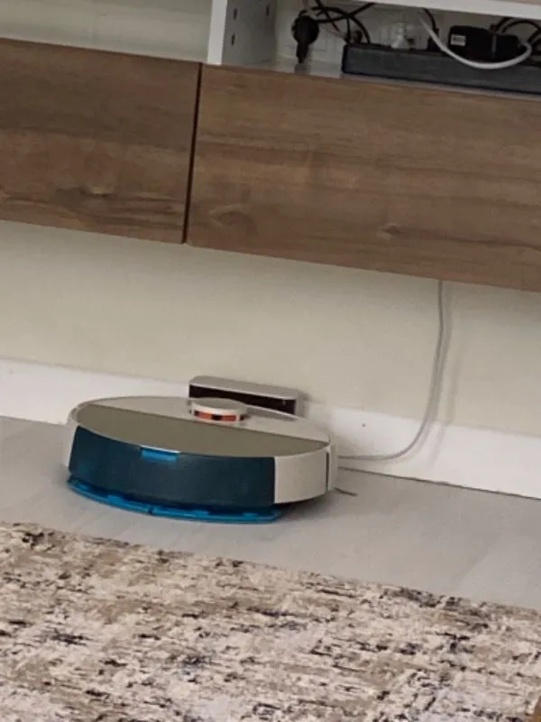 Philips 7000 Serisi HomeRun Aqua Islak Kuru Robot Süpürge, Sarj İstasyonlu, XU7000/02
