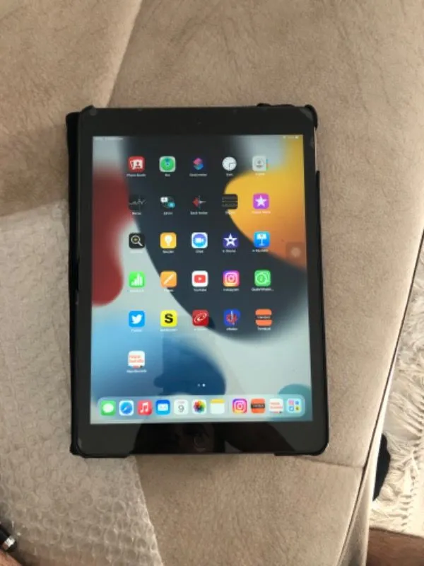 Apple iPad 9.Nesil 256GB 10.2″ WiFi Tablet – MK2P3TU/A