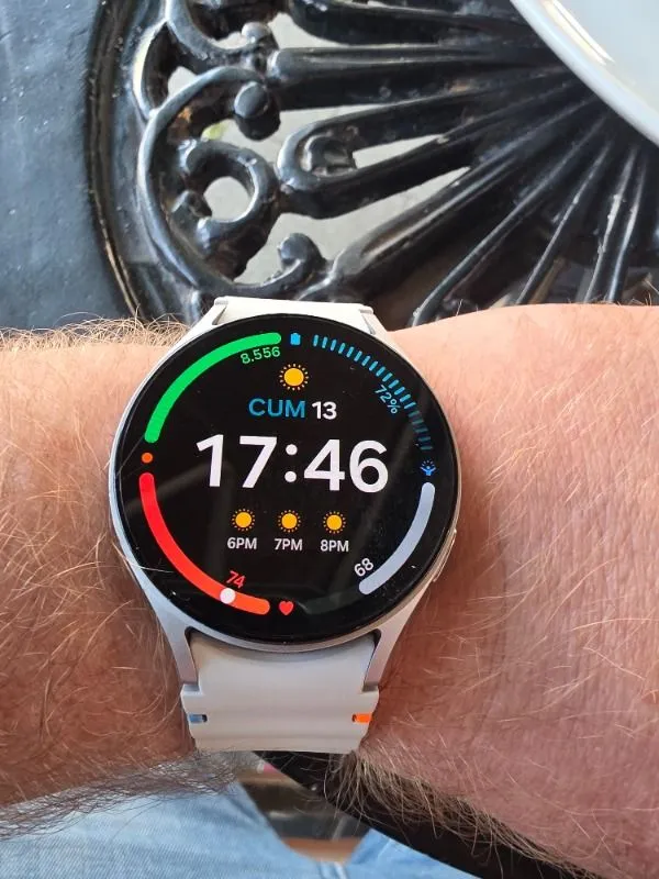 Samsung Galaxy Watch7 44MM Haki Akıllı Saat SM-L310NZGATUR Sesli Görüşme ve Kalp Ritmi Takibi Özellikleri