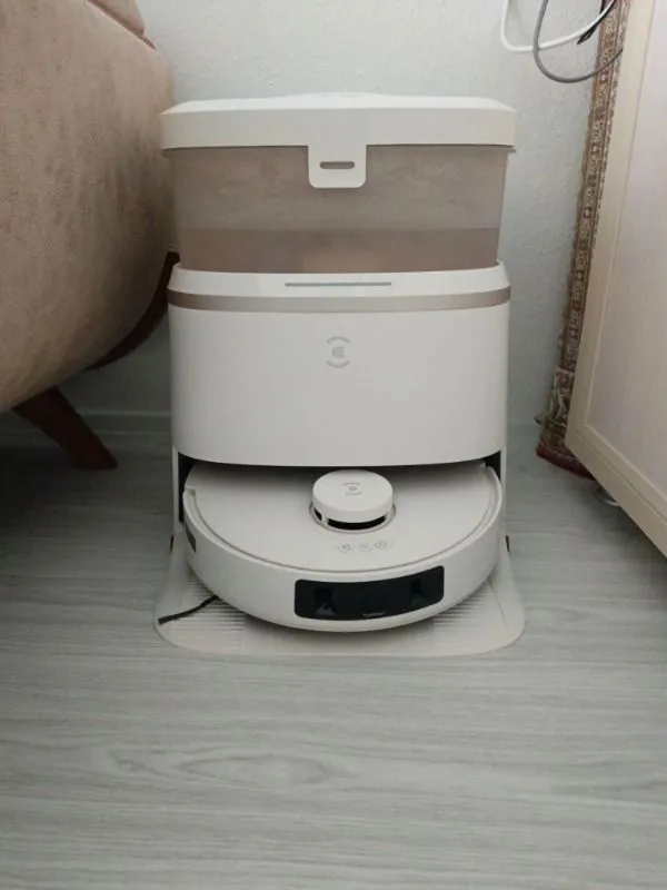 ECOVACS DEEBOT T30 Omni Pro Robot Süpürge ve Paspas, 11.000 Pa Emiş Gücü, Otomatik Toz Boşaltma, Sıcak Hava ile Kurutma, 200 Dakikaya Kadar Çalışma , Evcil Hayvan Tüyleri ve Halılar İçin Temizlik