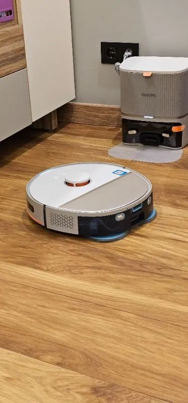 Philips 5000 Serisi Islak Kuru Robot Süpürge, Yüksek Emiş Gücü, Uzun Çalışma Süresi, HomeRun, Otomatik Boşaltma İstasyonu, Beyaz, XU5100/20