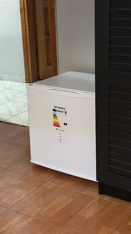 KUMTEL 43 L Mini Buzdolabı E Sınıfı Özellikleri ile Beyaz Renkli Büro Tipi