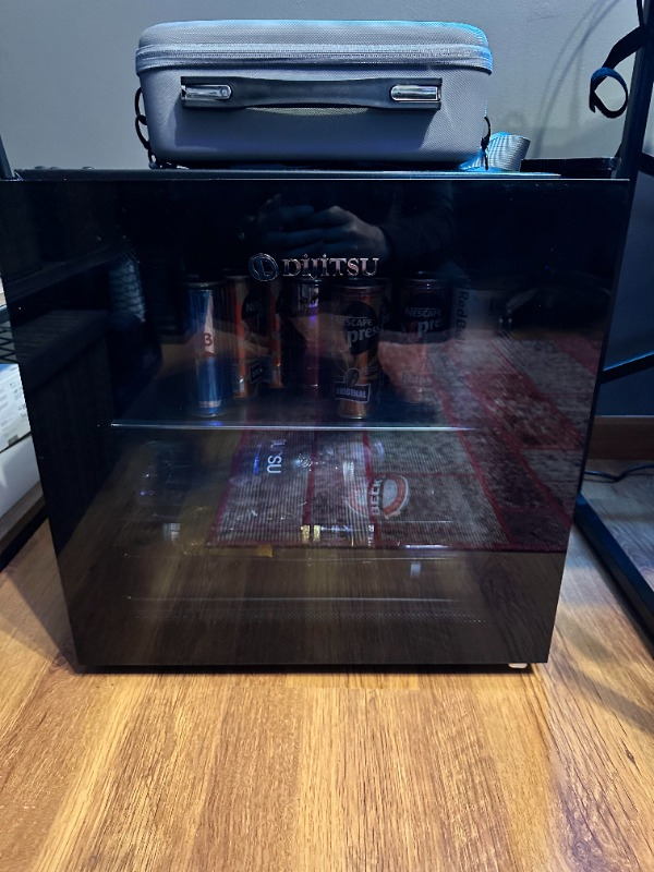 Dijitsu DB60 60 lt Kapasite Minibar Buzdolabı A Enerji Sınıfı Şık Tasarımıyla Sessiz Çalışma