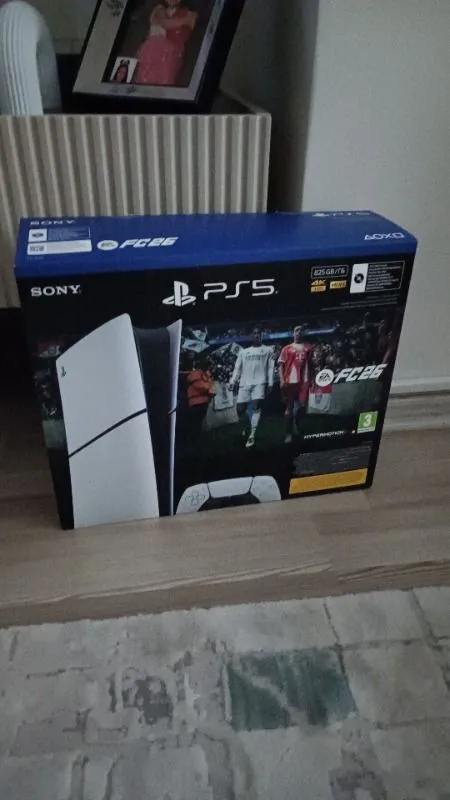 Sony Playstation 5 825 GB Slim Dijital Versiyon / Ea Sports FC26