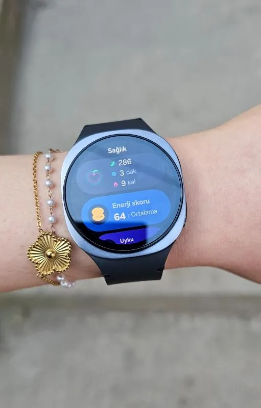 Samsung Galaxy Watch8 Small SM-L320NDAATUR / 40MM