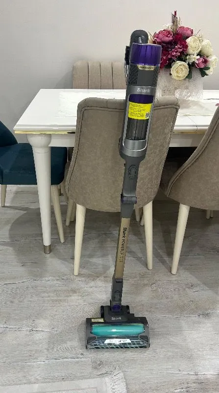 Shark Powerdetect Clean&empty Pet Başlıklı Şarjlı Dikey Süpürge