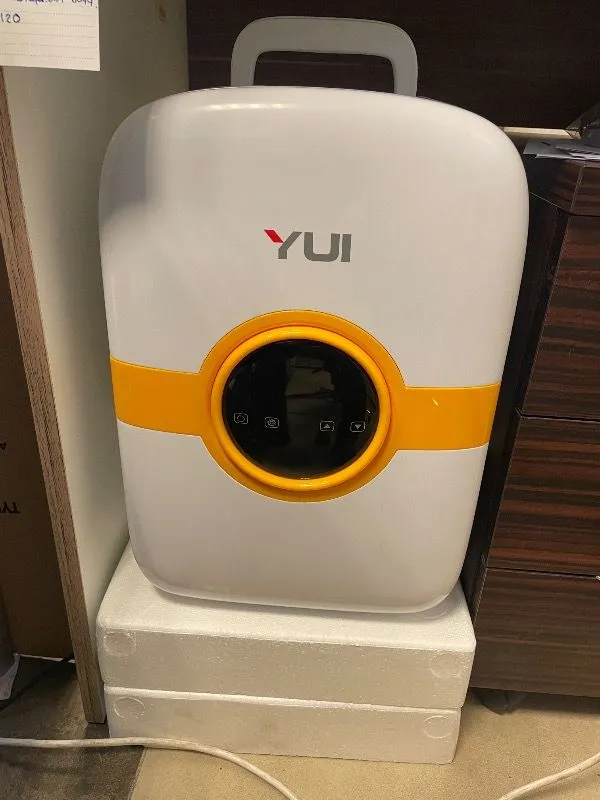 Yui K22 Dokunmatik LED Ekranlı Araç ve Ev Tipi 22 lt Taşınabilir Mini Buzdolabı