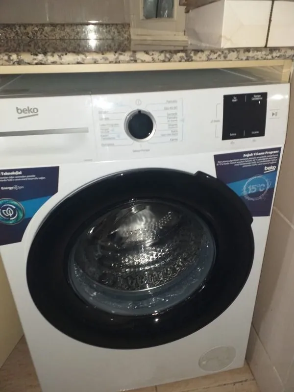 Beko CMX 8100 8 kg Beyaz Çamaşır Makinesi 1000 Devir Hızı ile Etkili Yıkama