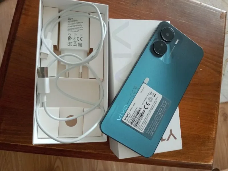 Vivo Y16