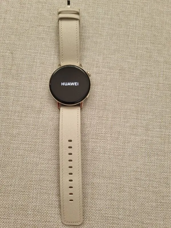 Huawei Watch GT 3 Elegant 42MM – Beyaz AMOLED Ekranlı Sağlık Takibi Özellikleri ile Akıllı Saat