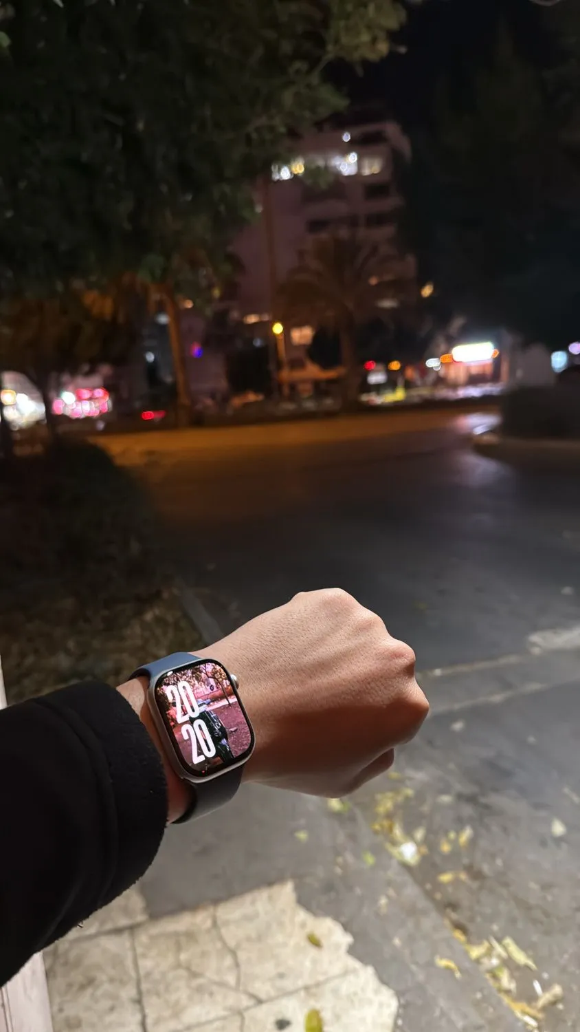 Apple Watch Series 10 GPS, 46 mm Gümüş Rengi Alüminyum Kasa ve Kot Rengi Spor Kordon – M/L