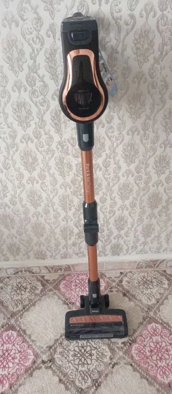 Karaca Power Up Pro 25 Watt Dik Süpürge Bakır Renk 0,6 Litre Toz Haznesi ile Güçlü Emiş