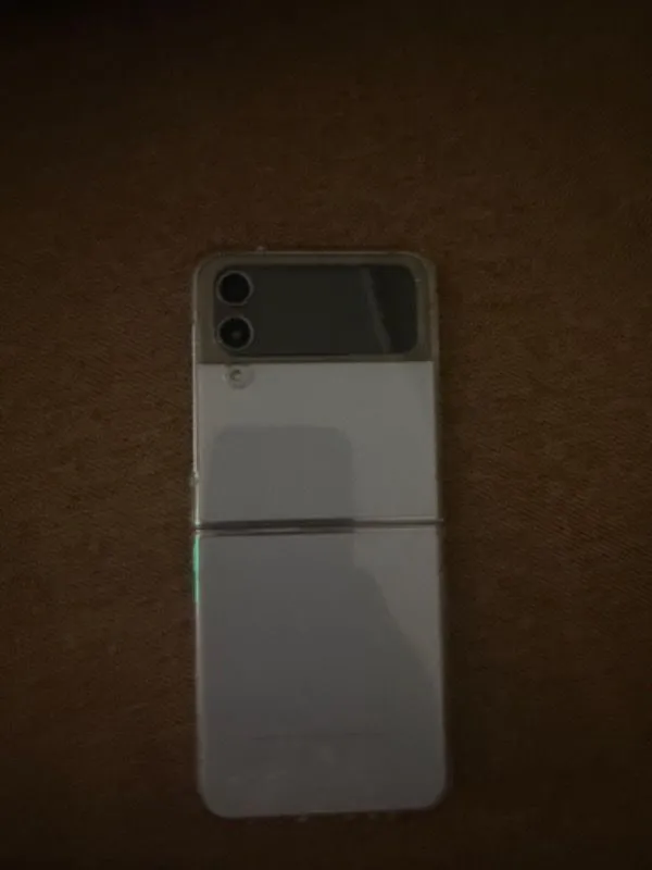 Samsung Galaxy Z Flip4