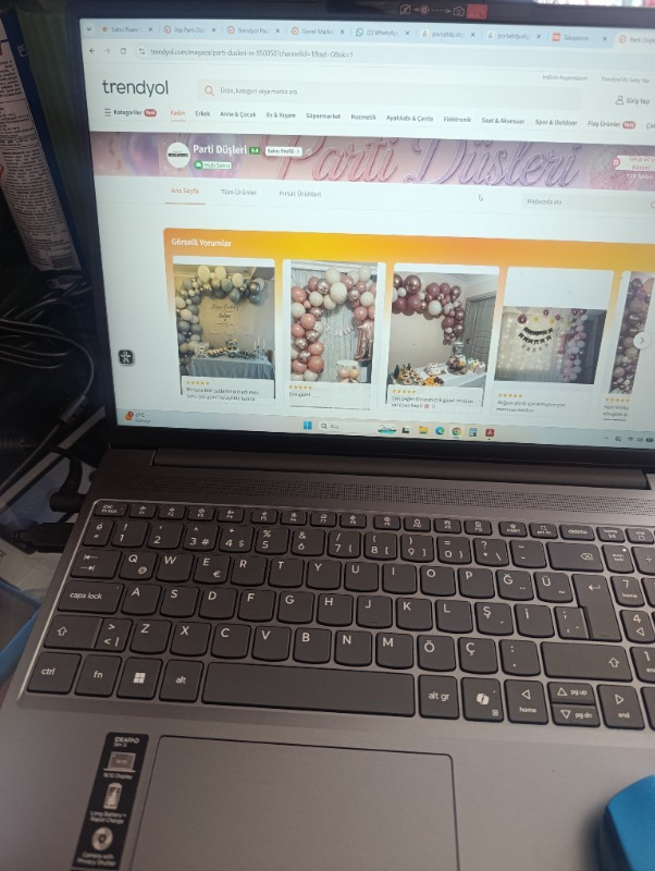 Lenovo IdeaPad Slim 3 Intel Core i5 13420H 16GB 512GB SSD Freedos 15.3″ Taşınabilir Bilgisayar 83K1003MTR