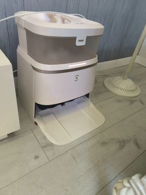 ECOVACS DEEBOT T30 Omni Pro Robot Süpürge ve Paspas, 11.000 Pa Emiş Gücü, Otomatik Toz Boşaltma, Sıcak Hava ile Kurutma, 200 Dakikaya Kadar Çalışma , Evcil Hayvan Tüyleri ve Halılar İçin Temizlik