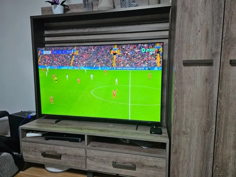 Samsung 55U8200F 55” 139 Ekran Uydu Alıcılı 4K Ultra HD Tizen Smart Crystal TV