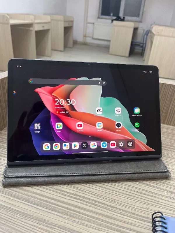 Lenovo Tab Plus 8gb 256GB 11.5″ 2k Jbl Hoparlörlü Tablet + Kılıf ZADX0152TR -Gri