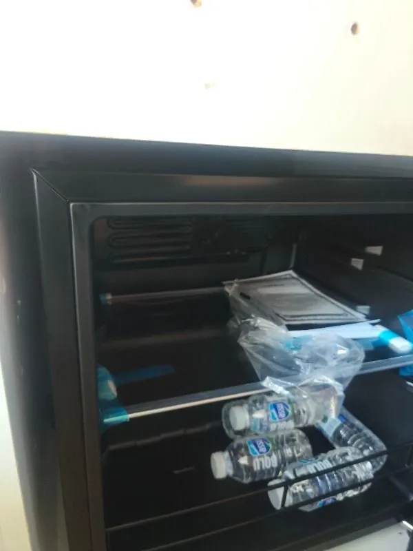 KUMTEL HMB-60 44 L Cam Kapılı Mini Buzdolabı (Minibar)