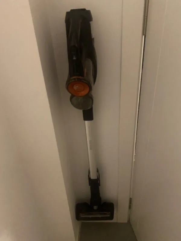 Philips XC7040/01 SpeedPro Max 25.2 V Dikey Şarjlı Süpürge