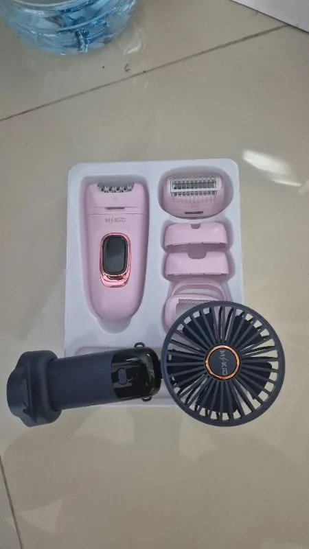 Mkio 7 Parça Şarjlı Işıklı Epilatör, LED Ekranlı Epilasyon Cihazı, 2 Kademe Hız Ayarı, 60 Dakika Kullanım, Yüz-KoltukAltı-BikiniBölgesi-Bacak Islak-Kuru Kullanım, Kadın Tıraş Cihazı