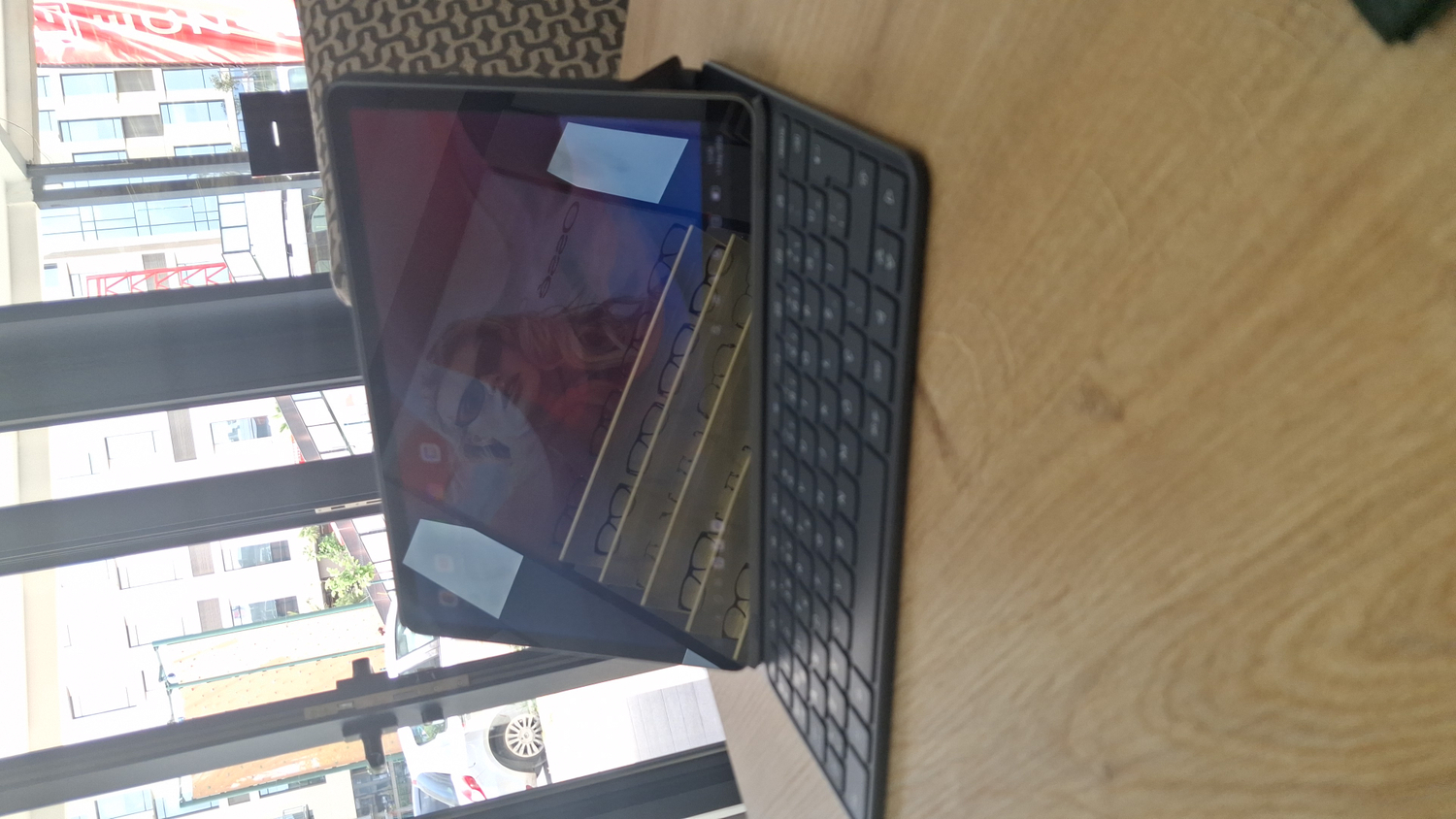 Lenovo Idea Tab 8GB 128GB Depolama 11″ 2.5K (2560×1600) IPS Panel 500nits 90Hz IP52 Android Tablet + Klavye + Kalem ZAFR0284TR