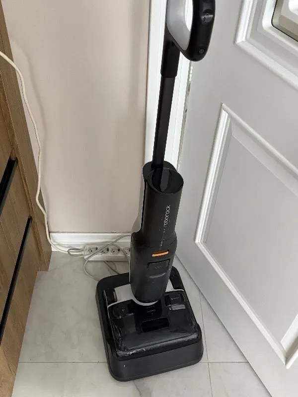 Roborock F25 Ace Islak Kuru Akıllı Dikey Süpürge – Siyah
