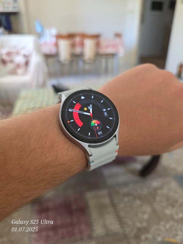 Samsung Galaxy Watch7 44MM Haki Akıllı Saat SM-L310NZGATUR Sesli Görüşme ve Kalp Ritmi Takibi Özellikleri
