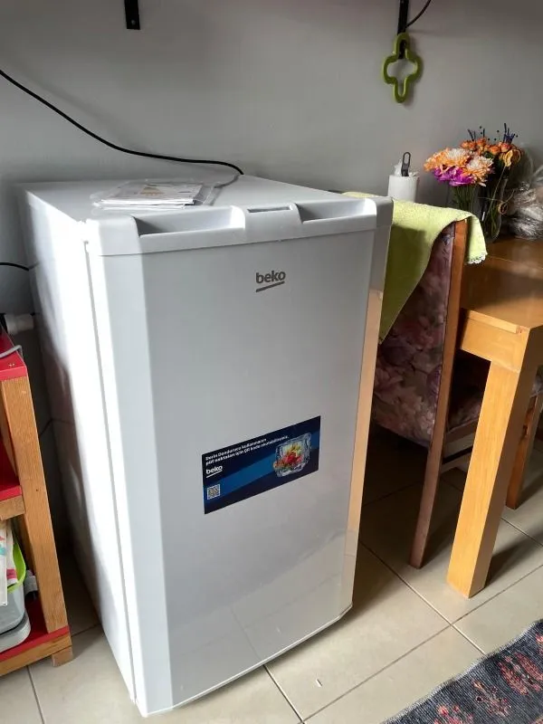 Beko 7043 MB 4 Bölmeli Dikey Derin Dondurucu 117 lt E Enerji Sınıfı Çekmeceli Tasarım