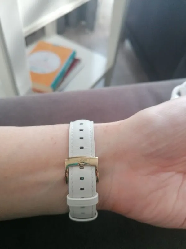 HUAWEI Watch GT4 41mm – Su Geçirmez Tasarım, Adımsayar ve Uyku Takibi ile Günlük Kullanıma Uygun