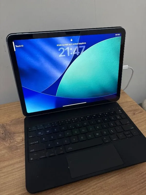 Apple iPad Air M4 11″ 128GB Wi-Fi MH304TU/A