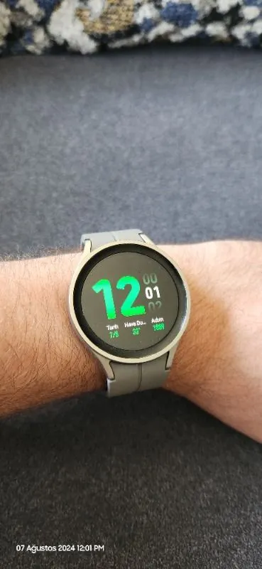 Samsung Galaxy Watch 5 Pro Akıllı Saat Gri 45mm SM-R920NZTATUR