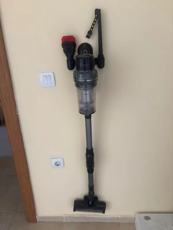 Kiwi KVC-4040BLF Şarjlı Dikey Süpürge – Siyah – 14,8 Volt