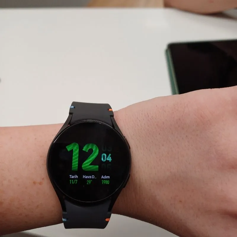 Samsung Samsung Galaxy Watch Fe Akıllı Saat 40MM SM-R861NZKATUR