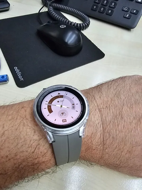 Samsung Galaxy Watch 5 Pro Akıllı Saat Gri 45mm SM-R920NZTATUR